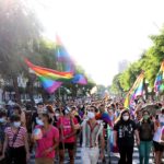 Unes 200 persones es manifesten per defensar els drets del col·lectiu LGTBIQ+ a Tarragona