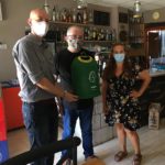Un centenar de locals de Mont-roig participen en el pla d’Ecovidrio per incrementar la taxa de reciclatge de vidre a l’estiu