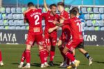 Deu minuts de ràbia del Nàstic salven un punt al camp de l’Espanyol B (1-1)… i li donen el liderat