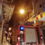 Els Bombers desallotgen 6 residents d’un edifici incendiat al carrer Alt del Carme de Reus