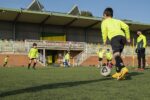 Més d’una cinquantena de nens participen al Campus de Futbol de Setmana Santa a Constantí