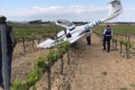 Una avioneta enlairada des de Reus fa un aterratge d’emergència enmig d’unes vinyes