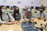 Alumnes de l’Institut Josep Tapiró realitzen dos programes radiofònics amb LANOVA Ràdio de Reus