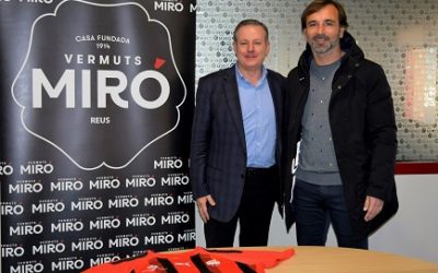 Vermuts Miró i la Fundació Futbol Base Reus signen un acord per fomentar el futbol a Reus
