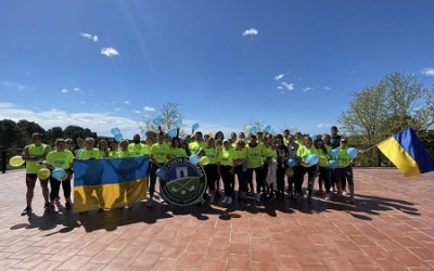 Prop d’un centenar de persones es mouen al Golf Costa Daurada a favor d’Ucraïna