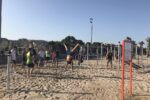 L’Hospitalet estrena un parc de cal·listènia a la platja de l’Arenal