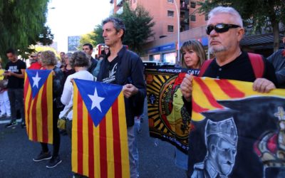 Un centenar de persones reivindiquen el llegat de l’1-O a Tarragona