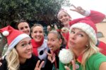 Mares Noel, elfs i rens juguen a pàdel al Golf Costa Daurada 