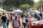 Música i paradetes de segona mà al Pleamar Vintage Market d’Altafulla