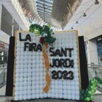 Intercanvi de llibres a la Fira Centre Comercial per Sant Jordi