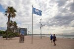 La platja de la Pineda revalida la  marca de Bandera Blava