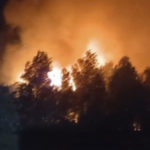 Tretze dotacions de Bombers continuen treballant en un incendi a Mont-roig, ja estabilitzat