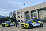 La Policia Local de Cambrils adquireix dos cotxes híbrids i dues motos elèctriques