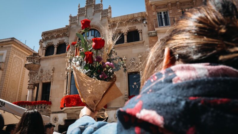 La Diada de Sant Jordi a Reus, en imatges