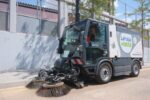 La Pobla incorpora una màquina escombradora per millorar el servei de neteja municipal