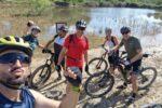 Els bikers del Golf Costa Daurada visiten els aiguamolls del Catllar