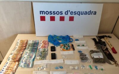 Set detinguts per venda de droga en un pis de Reus