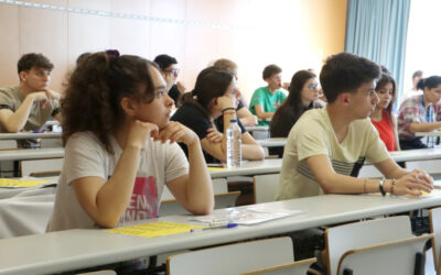Nervis i confiança entre els més de 4.000 alumnes que s’examinen de les PAU