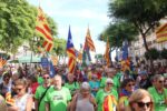 La manifestació independentista de Tarragona reclama millors trens