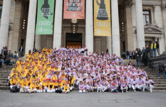 La Jove de Tarragona apadrina els castells dels Mannekes a la Grand Place de Brussel·les