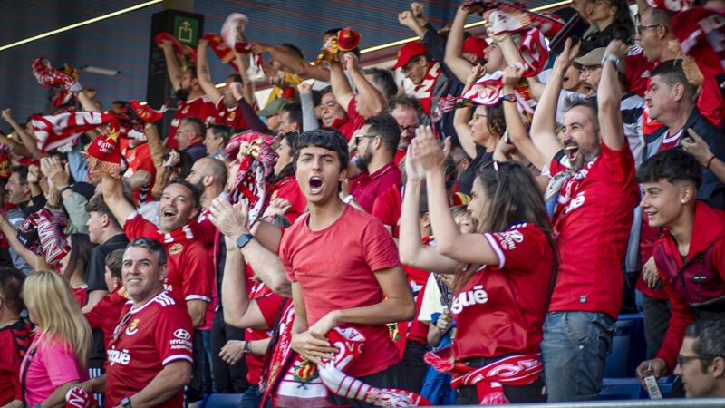 El Nàstic convoca la Marea Grana per la visita al Barça Atlètic al Johan Cruyff